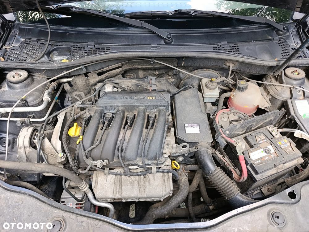 Dacia Duster 1.6 Laureate - 14