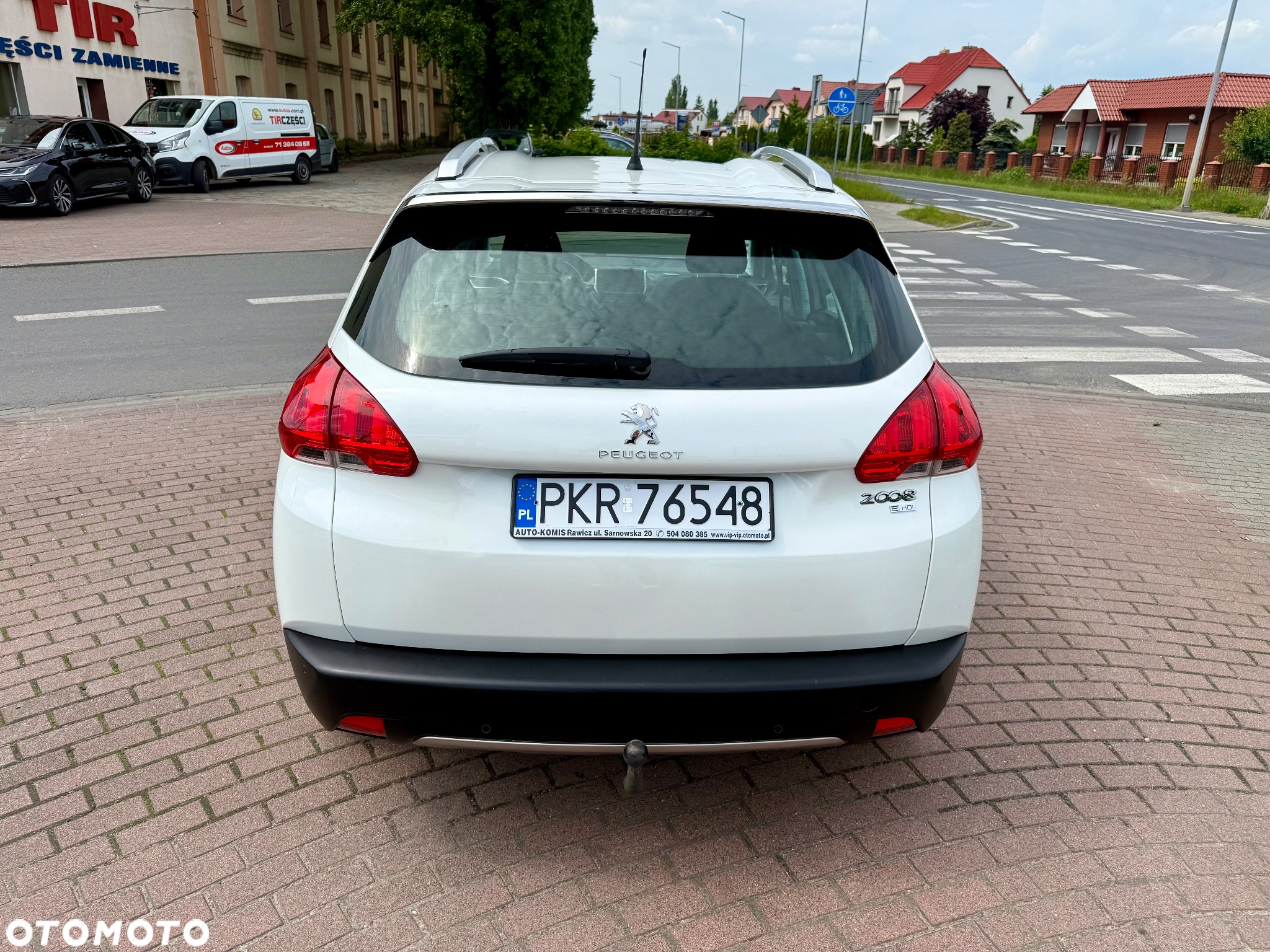 Peugeot 2008 1.6 e-HDi Allure S&S - 5
