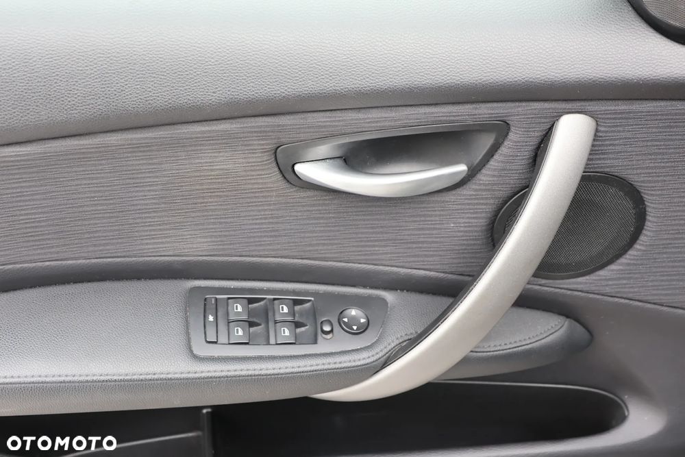 BMW Seria 1 116i - 15