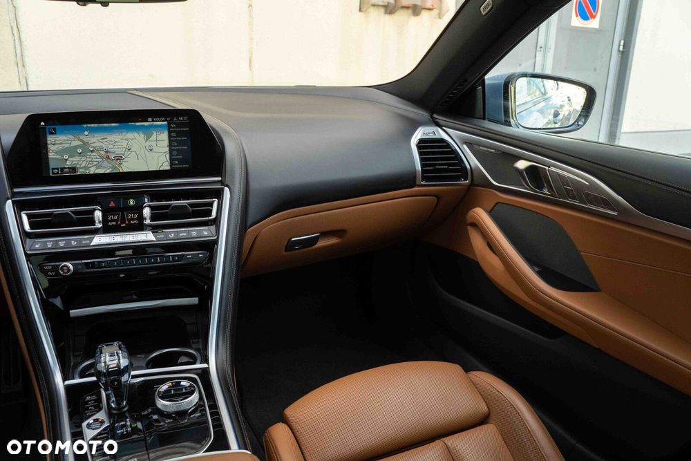 BMW Seria 8 M850i xDrive - 23