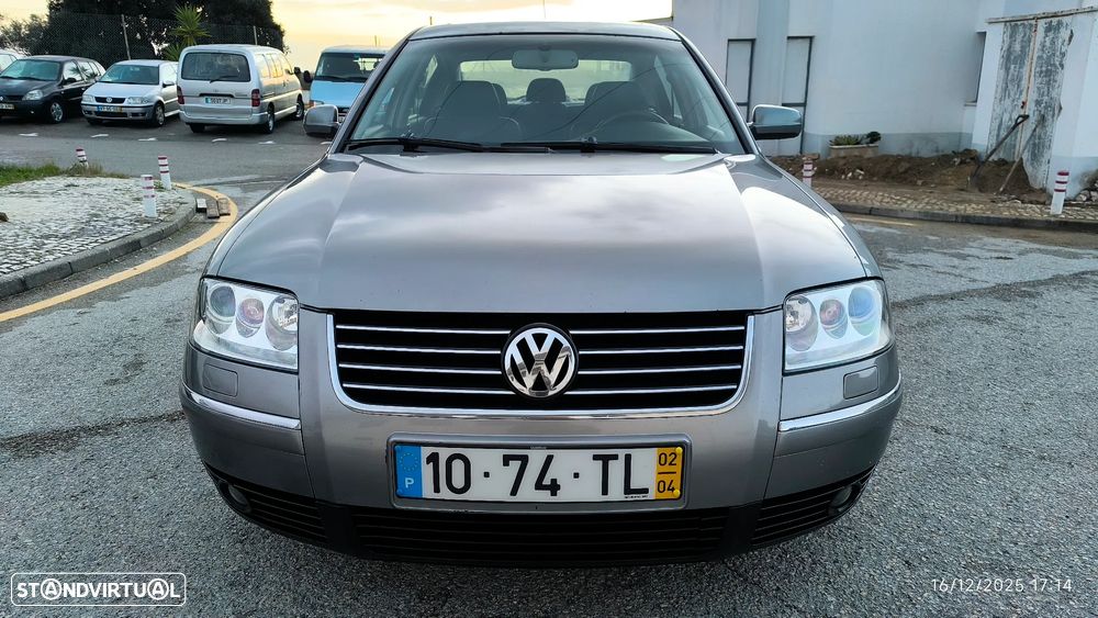 VW Passat 1.9 TDi Highline - 6
