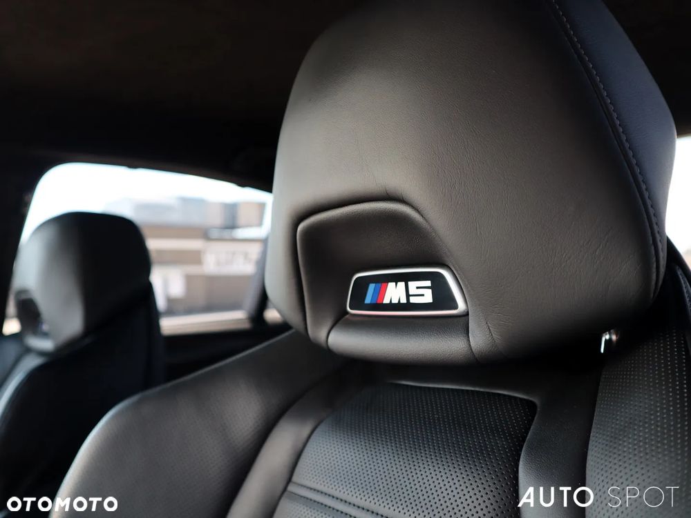 BMW M5 Competition - 18