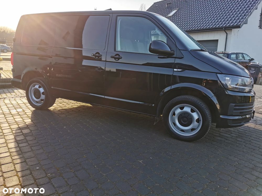 Volkswagen Transporter T6 2.0 TDi DSG L1H1 VAT-1 bardzo bogaty Faktura Vat 23% - 13