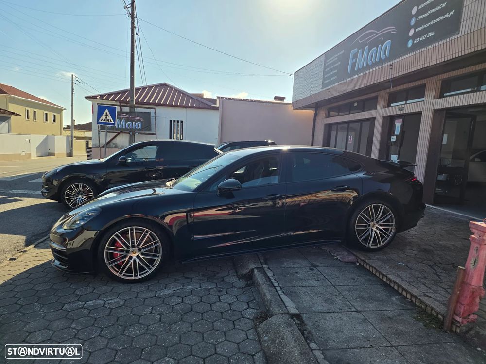 Porsche Panamera - 8