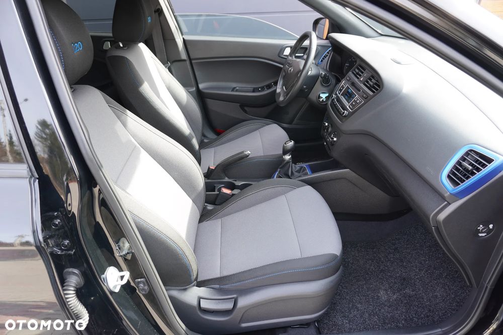 Hyundai i20 1.2 YES Gold - 19