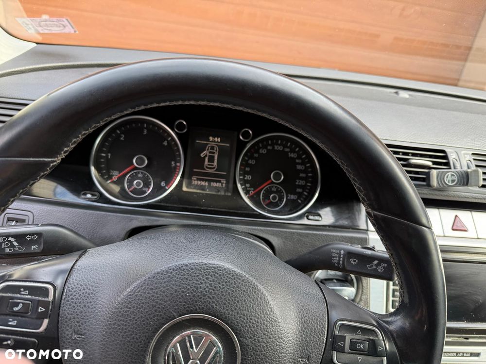 Volkswagen CC - 9