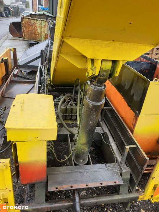 Zabudowa holownika, wciągarka hydrauliczna, żuraw przenośny, dźwig - książka UDT - 6