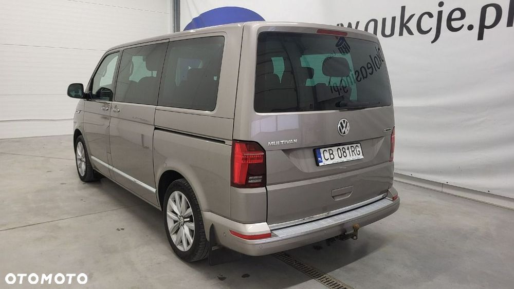 Volkswagen Multivan - 8