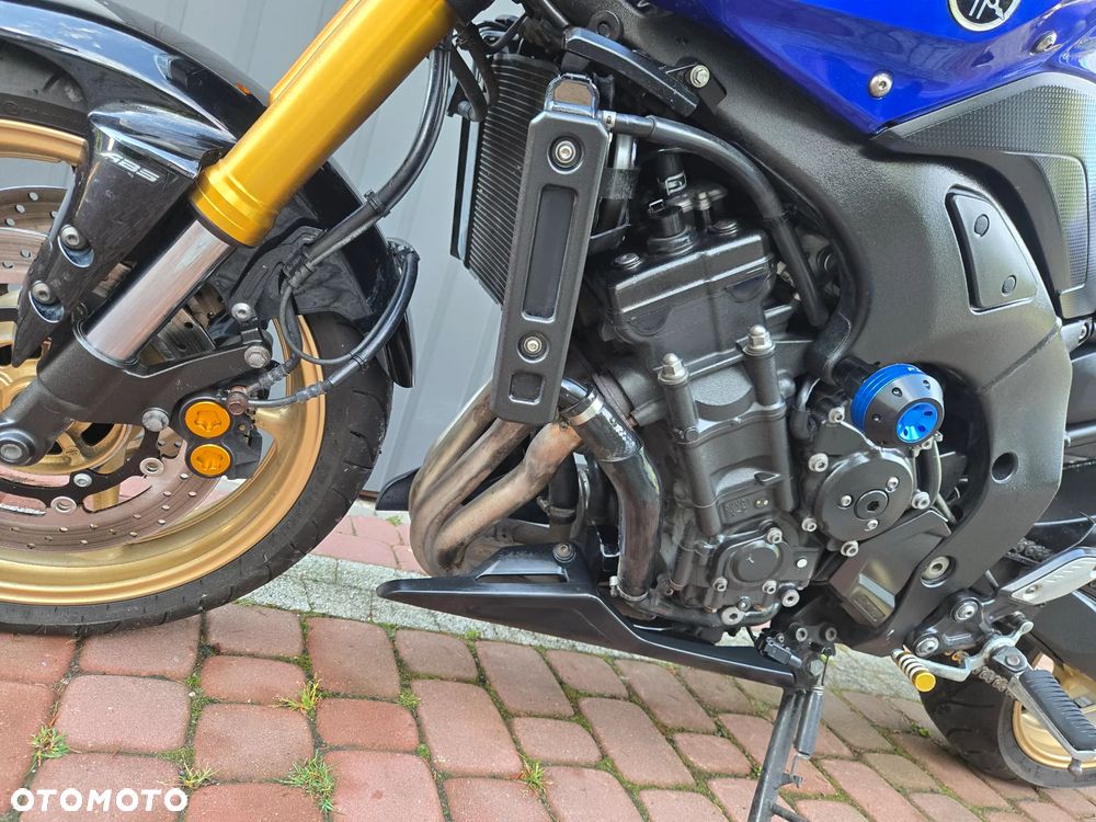 Yamaha FZ8 - 19