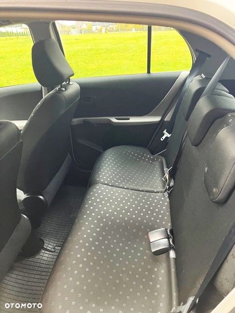 Toyota Yaris 2007 photo 5