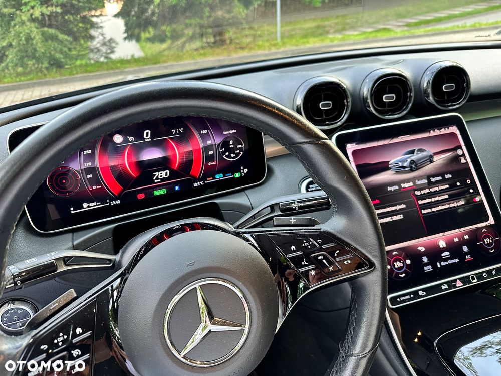 Mercedes-Benz Klasa C 180 mHEV Business Edition - 17