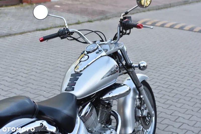 Suzuki Intruder - 15