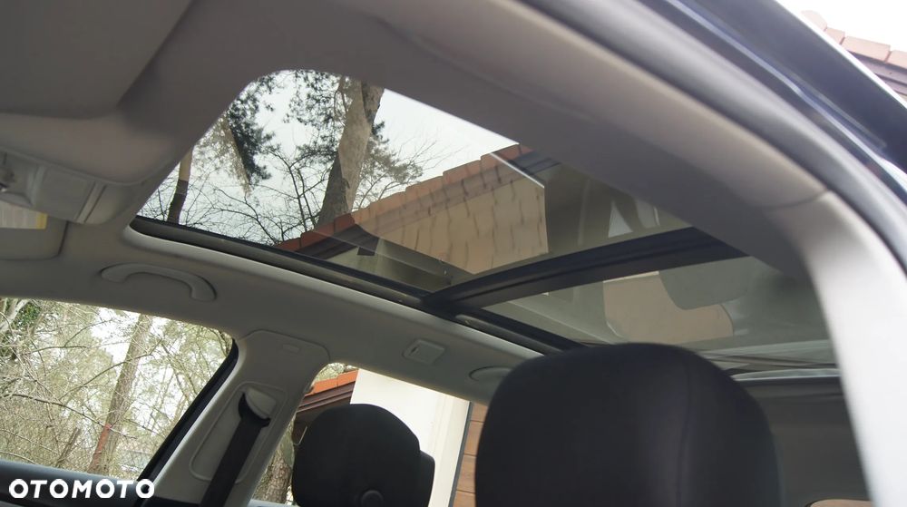 Volkswagen Passat Variant 2.0 TDI BlueMotion Technology Exclusive - 12