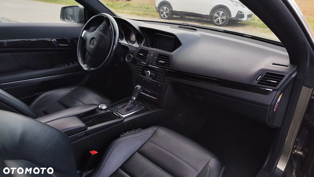 Mercedes-Benz Klasa E - 14