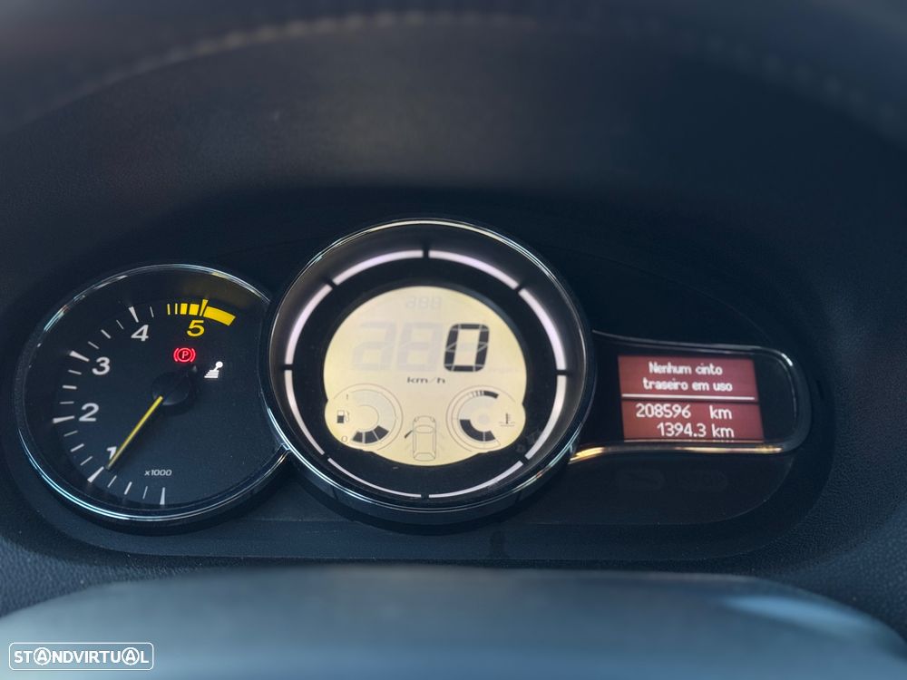 Renault Mégane 1.5 dCi Dynamique - 9