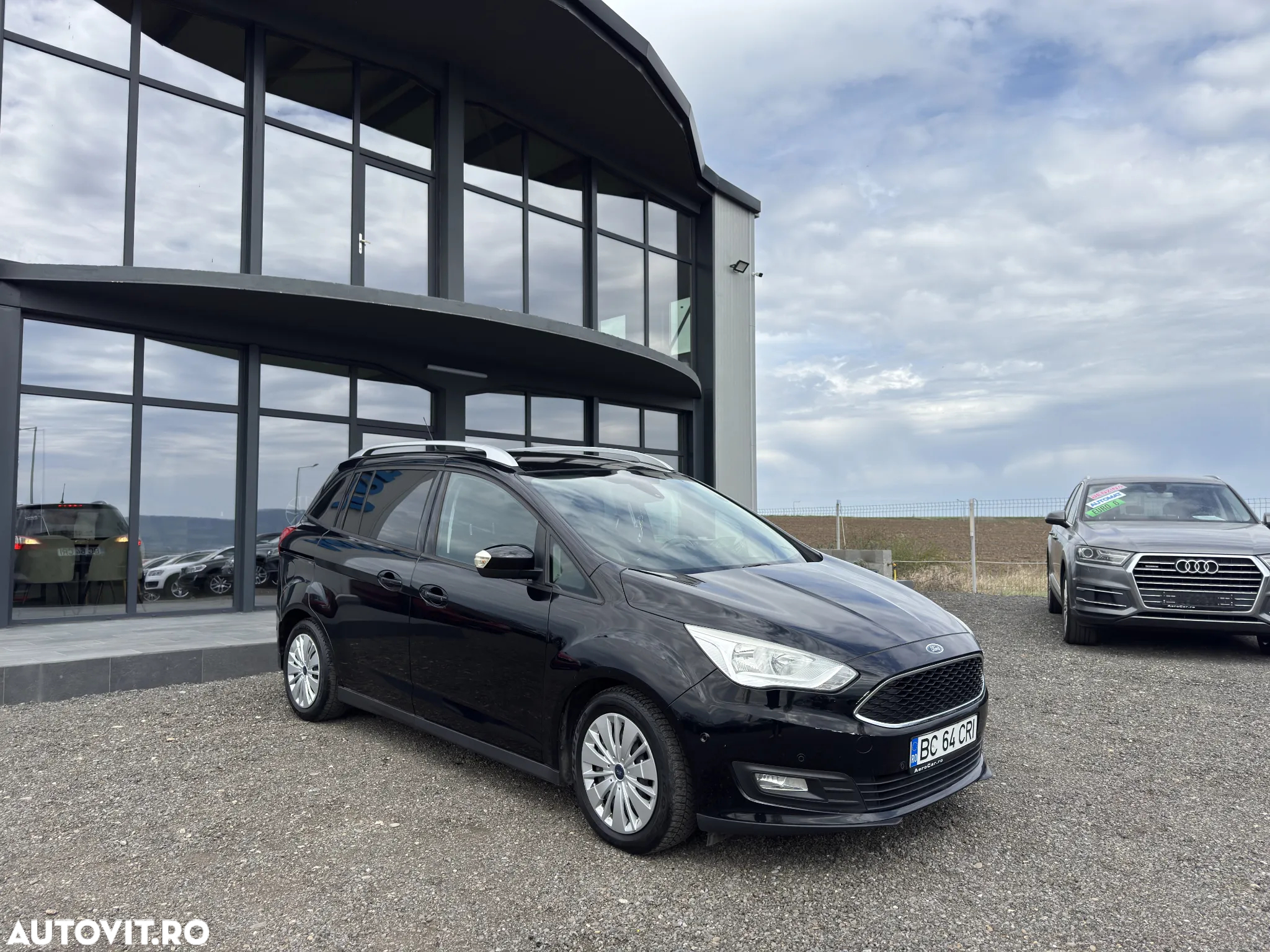 Ford Grand C-Max 1.5 TDCi Titanium - 4