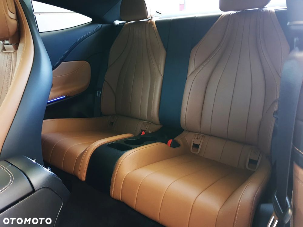 Mercedes-Benz CLE 300 mHEV 4-Matic AMG Line - 13