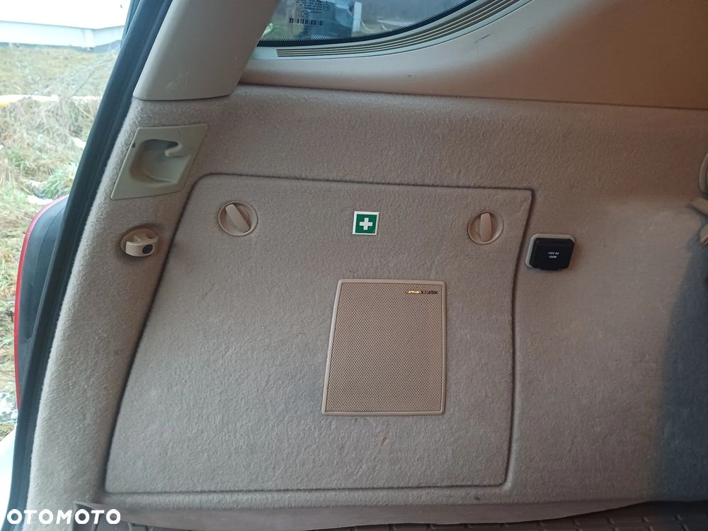 Mercedes-Benz ML 350 4Matic 7G-TRONIC Grand Edition - 26