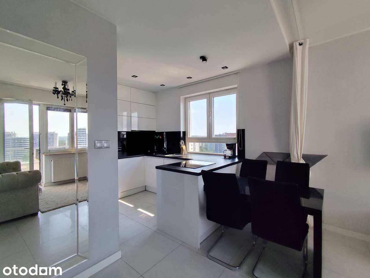Apartament w prestiżowym kompleksie 4 WIEŻE - Park Śląski KATOWICE
