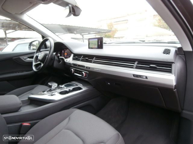 Audi Q7 3.0 TDi E-tron quattro Tiptronic - 51