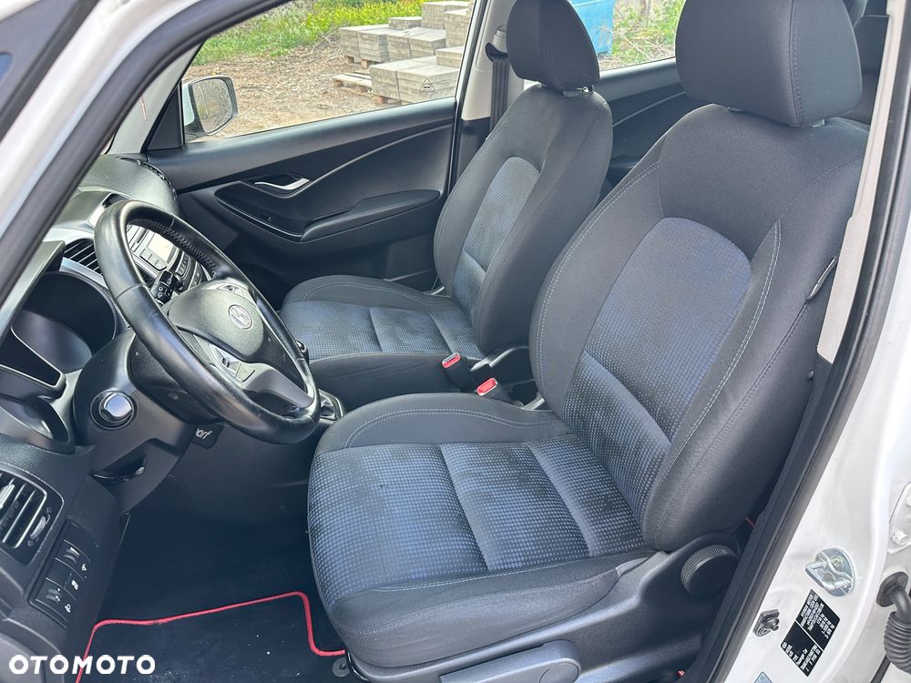 Hyundai ix20 1.4 blue Comfort - 13