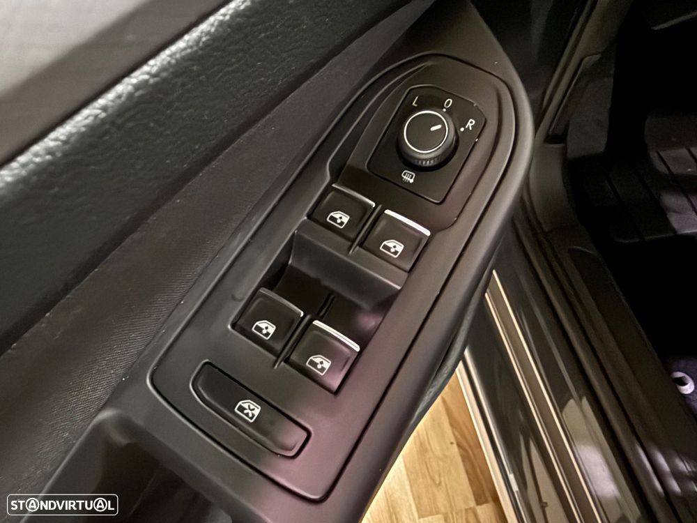 VW Golf 1.0 TSI Sportline - 30