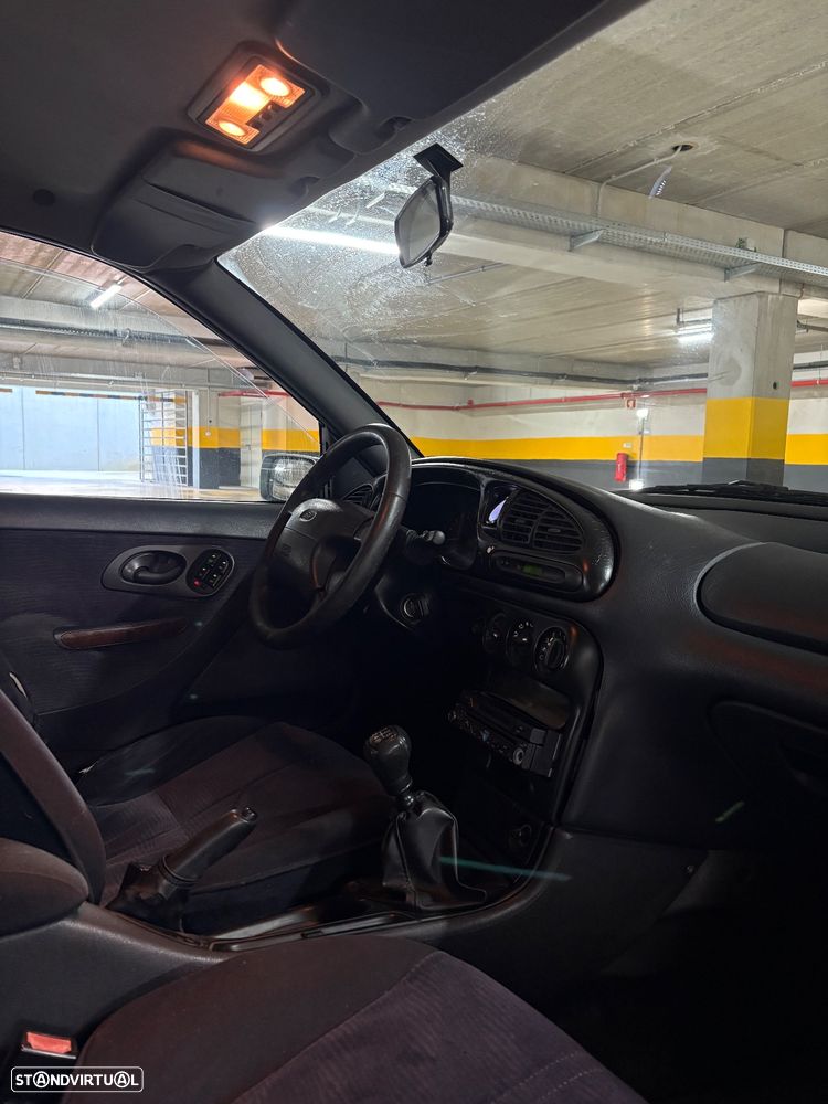 Ford Mondeo 1.8 TD Ghia - 3