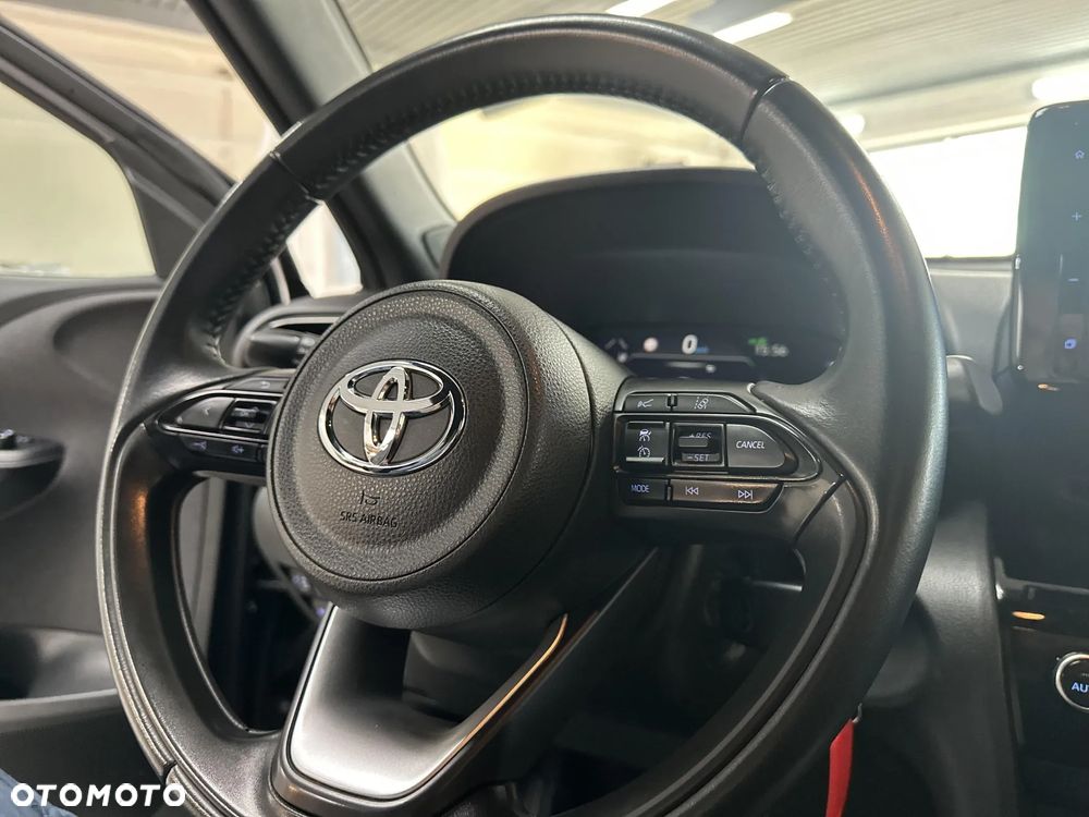 Toyota Yaris Cross Hybrid 1.5 Comfort - 14