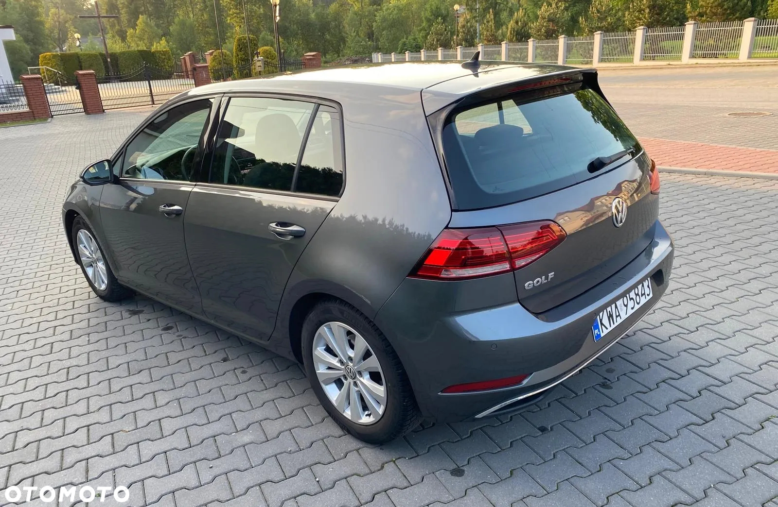 Volkswagen Golf VII 1.5 TSI BMT IQ Drive - 10