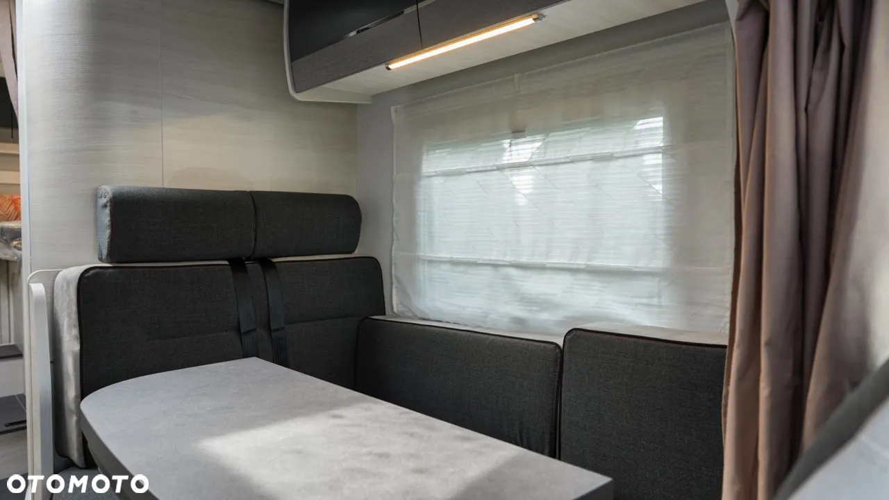 Ford Chausson 627 GA Titanium Ultimate - 33