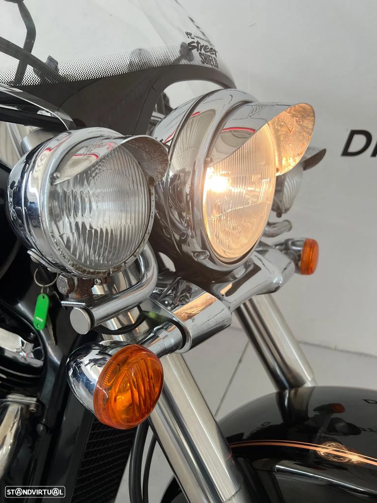 Suzuki Intruder 800 - 7