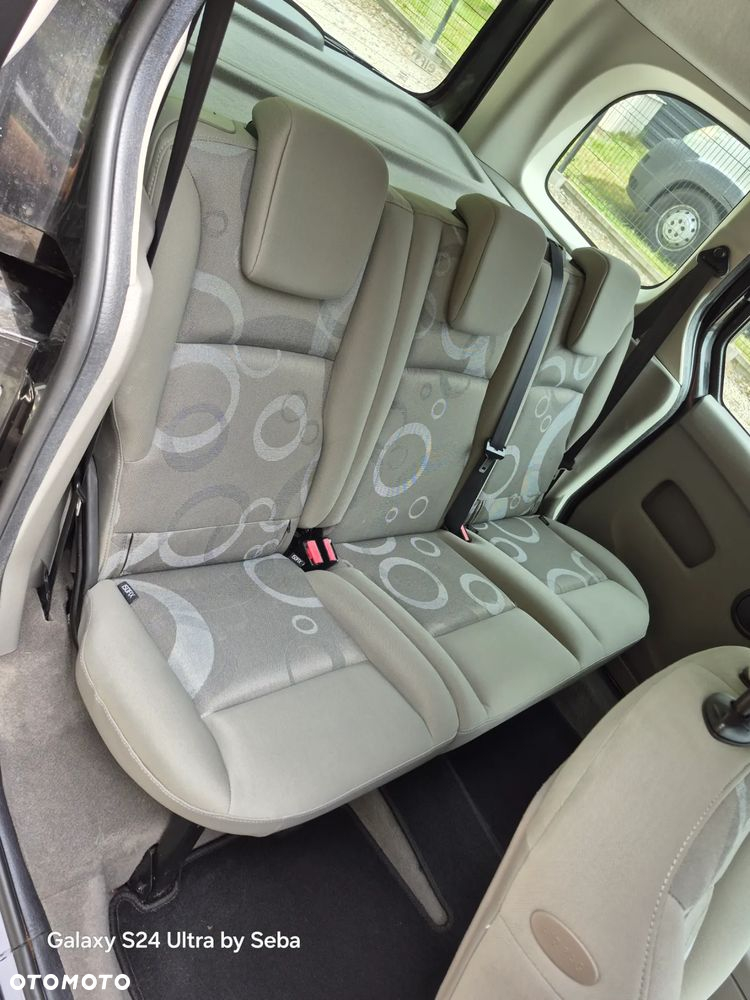 Renault Kangoo 1.6 8V Happy Family - 19