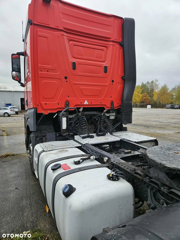 Mercedes-Benz Actros - 7