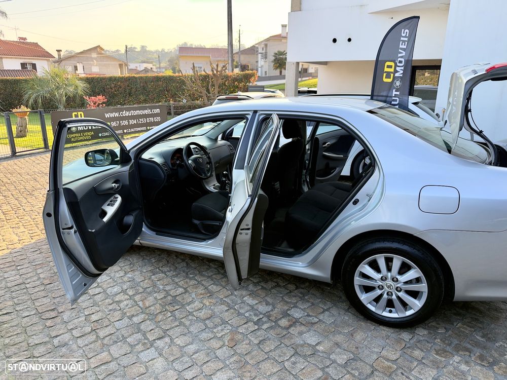 Toyota Corolla 1.4 D-4D - 32