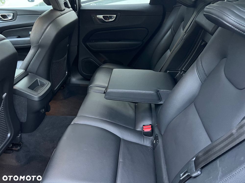 Volvo XC 60 B5 B Geartronic Momentum Pro - 14