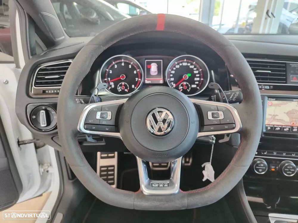 VW Golf - 19