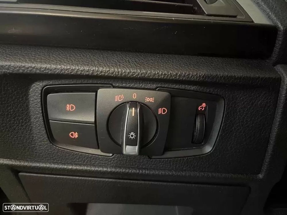 BMW 116 d Line Sport — fotografia 32