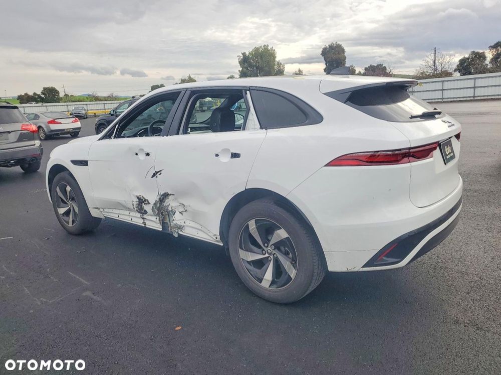 Jaguar F-Pace P250 AWD R-Dynamic S - 5