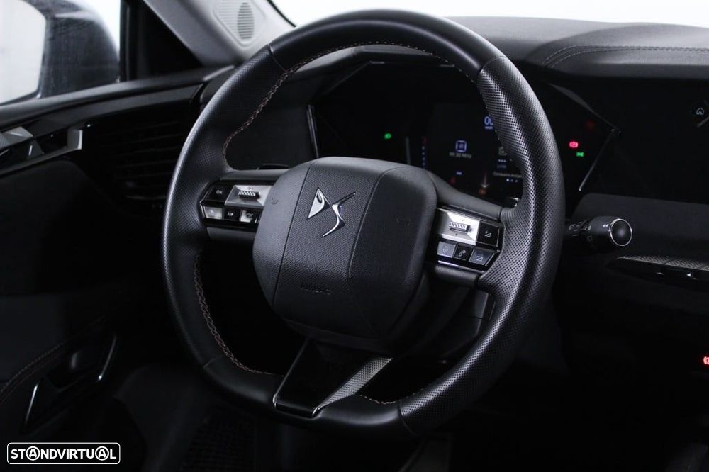 DS 4 1.2 PureTech Performance Line EAT8 — fotografia 16