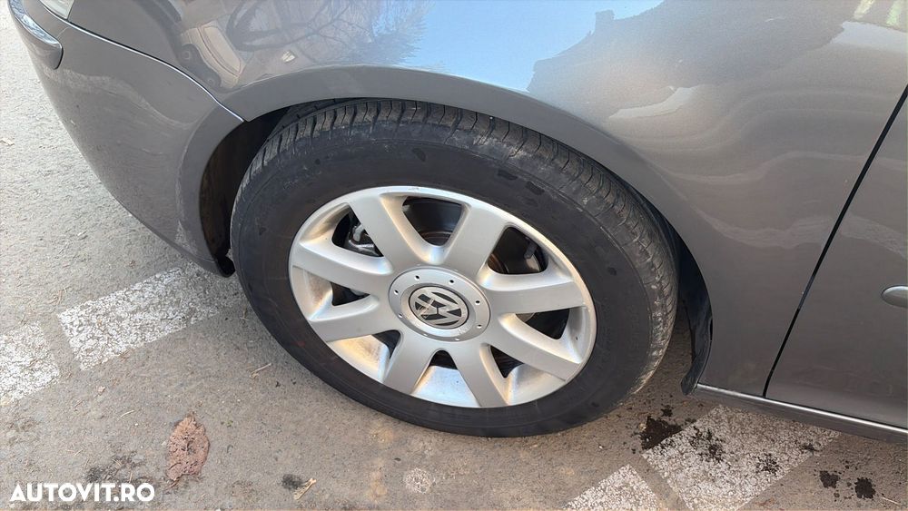 Volkswagen Golf 1.6 FSI Automatik Comfortline - 11