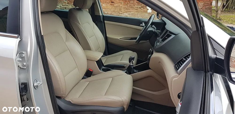 Hyundai Tucson blue 1.7 CRDi 2WD Passion Plus - 16