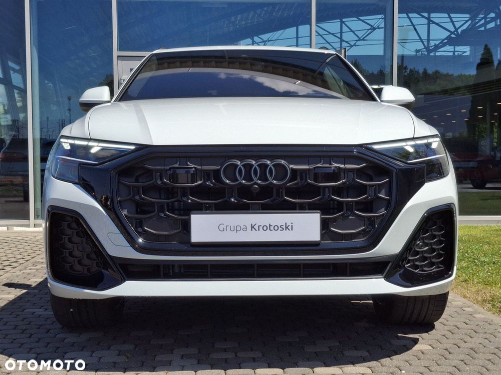 Audi Q8 - 8