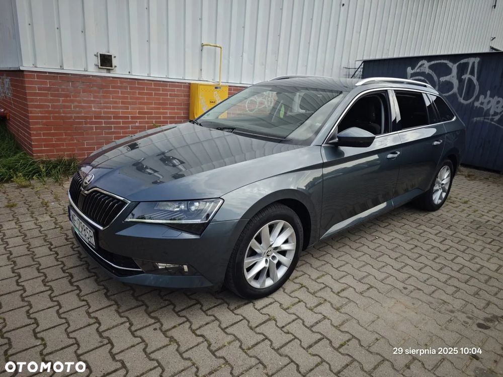 Skoda Superb 2.0 TDI 4x4 Ambition DSG - 9