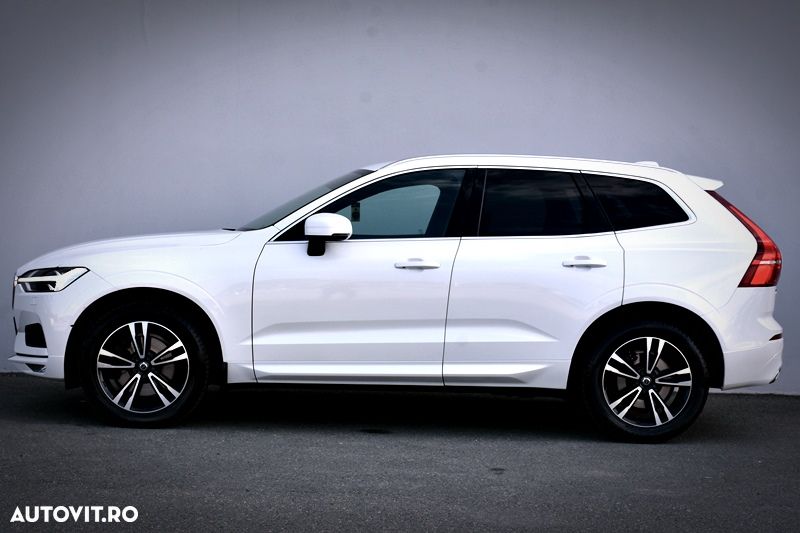Volvo XC 60 D4 AWD Geartronic Momentum - 8