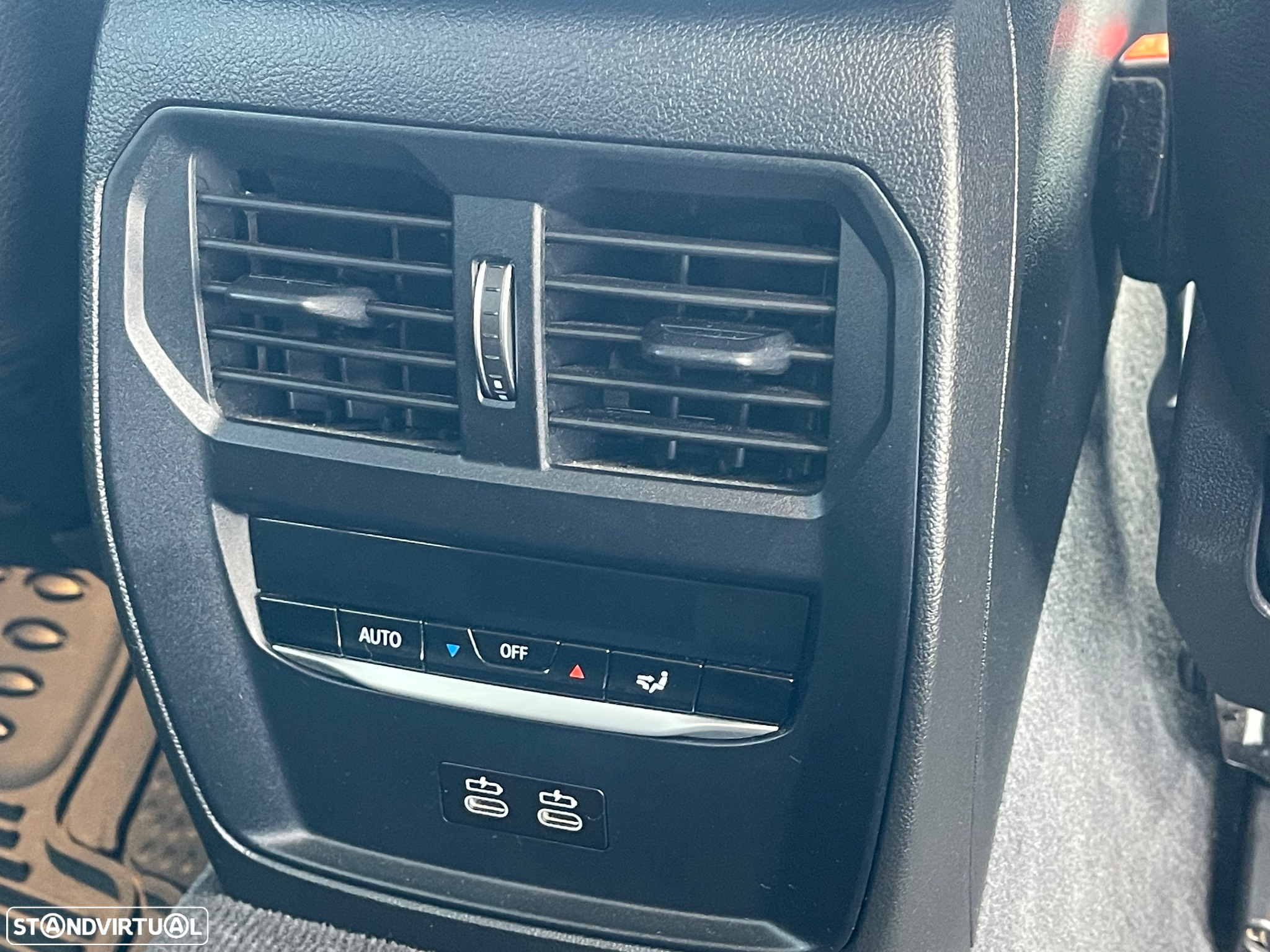 BMW 330 e Touring Line Sport Auto - 44