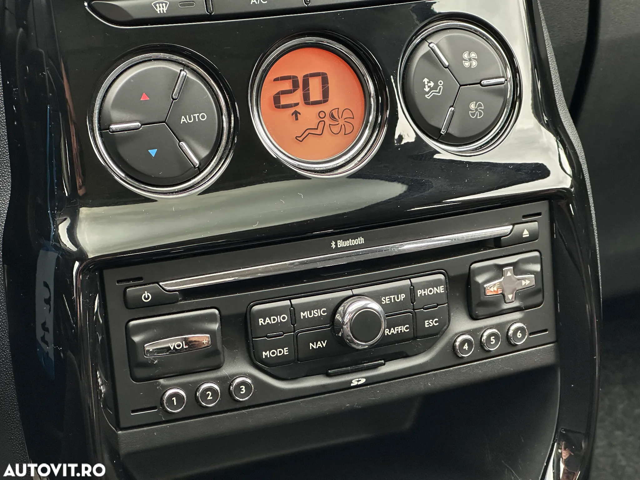 Citroën C3 e-HDi 90 FAP Exclusive - 15