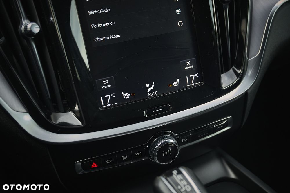 Volvo V60 D3 Geartronic Momentum Pro - 35