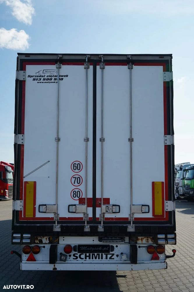 Schmitz Cargobull / REFRIGERAT / THERMO KING SLX 300 / CU CÂRLIG / AXĂ DE RIDICARE / COȘ PENTRU PALEȚI - 12