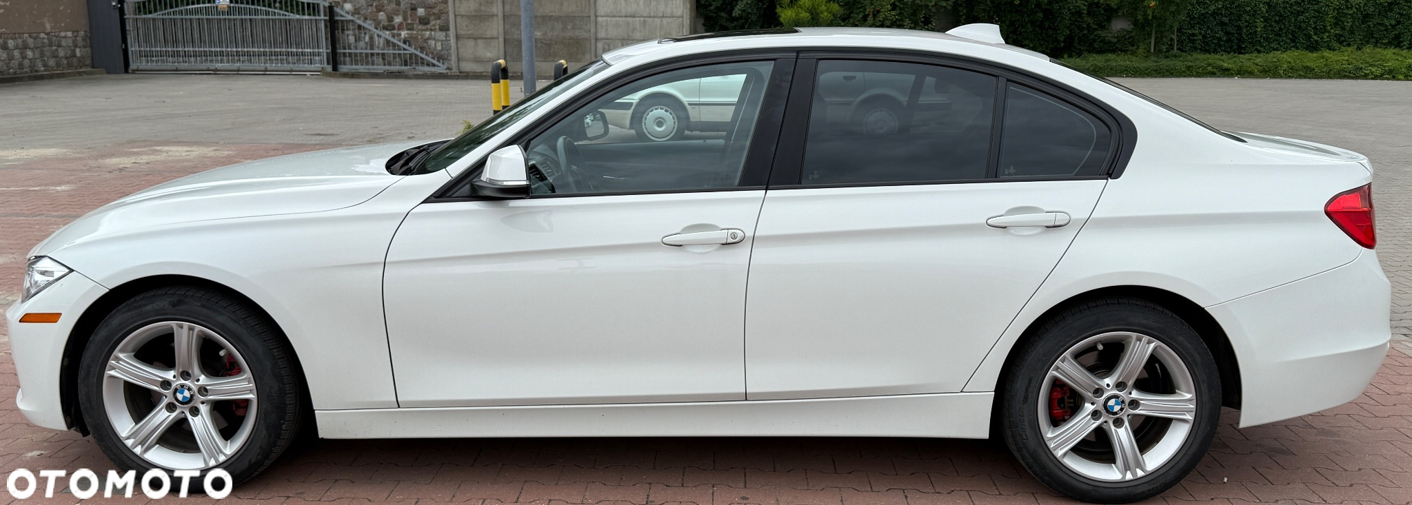BMW Seria 3 320i xDrive - 13