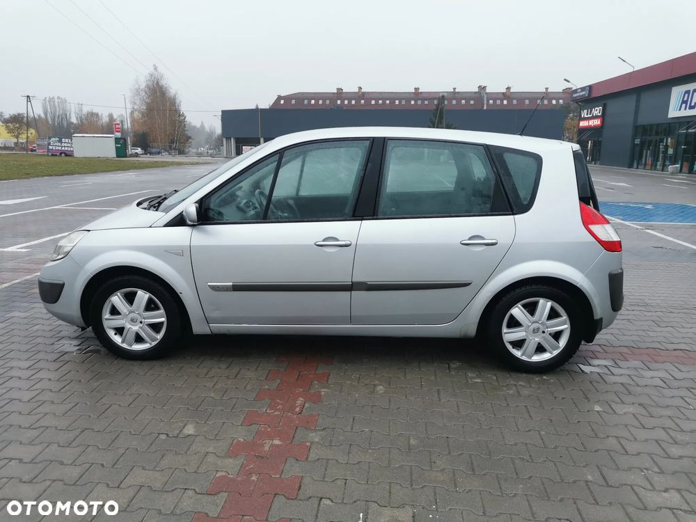 Renault Scenic - 17